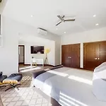 Unveil Vail
