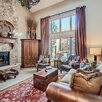 16 Riverbend Townhouse