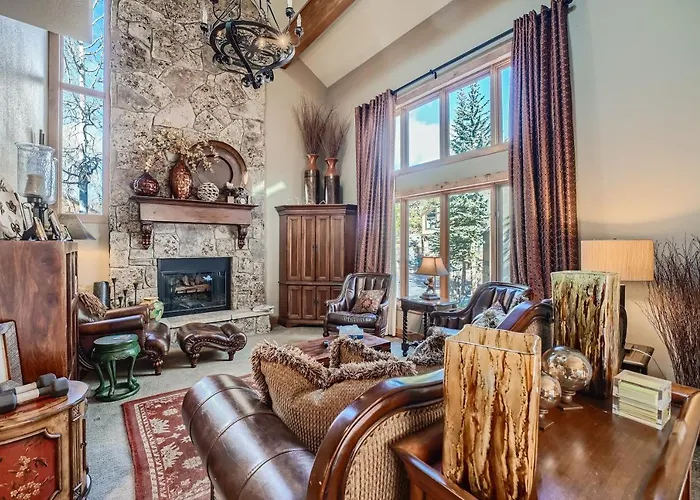 16 Riverbend Townhouse