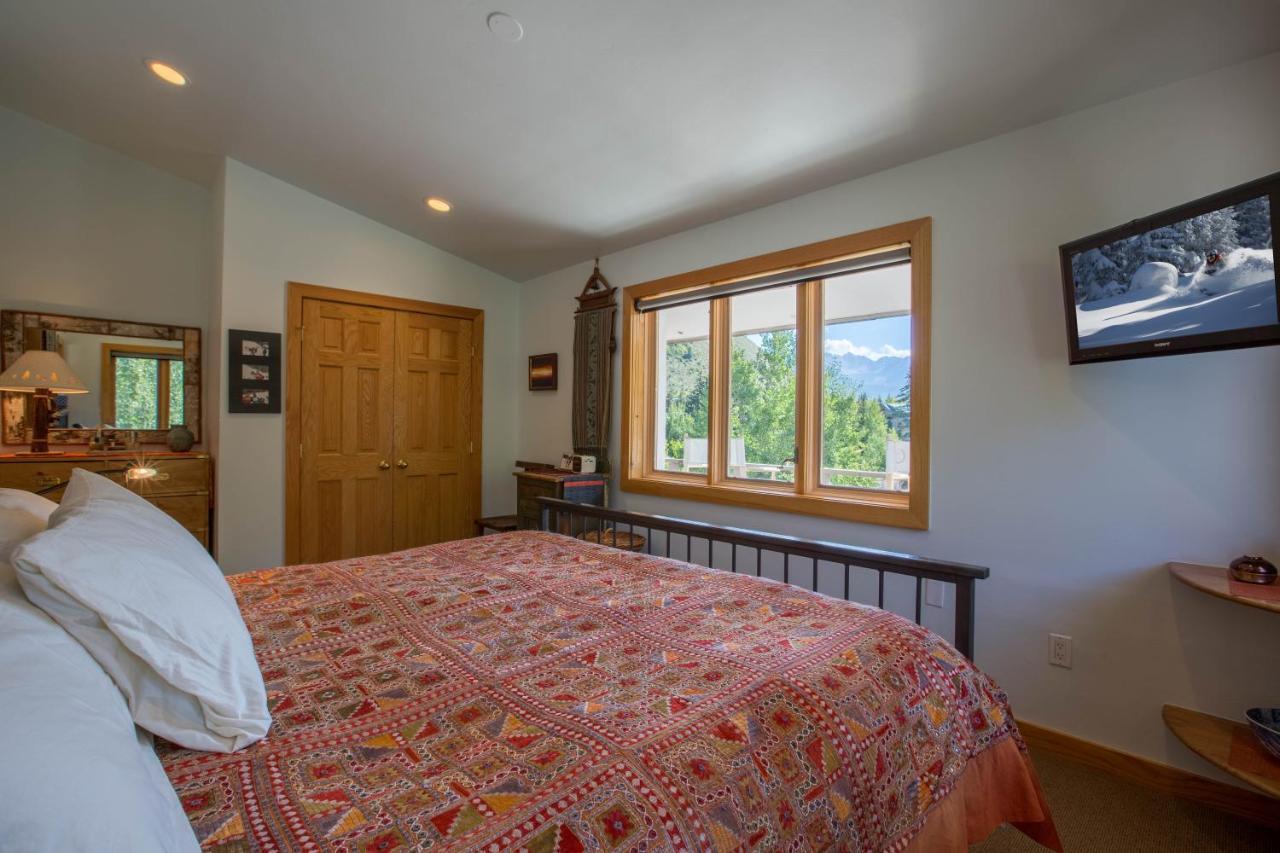 Mill Creek Court By Realty Apartment Vail