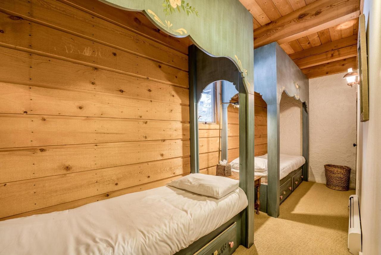 998 Ptarmigan Road Holiday home *