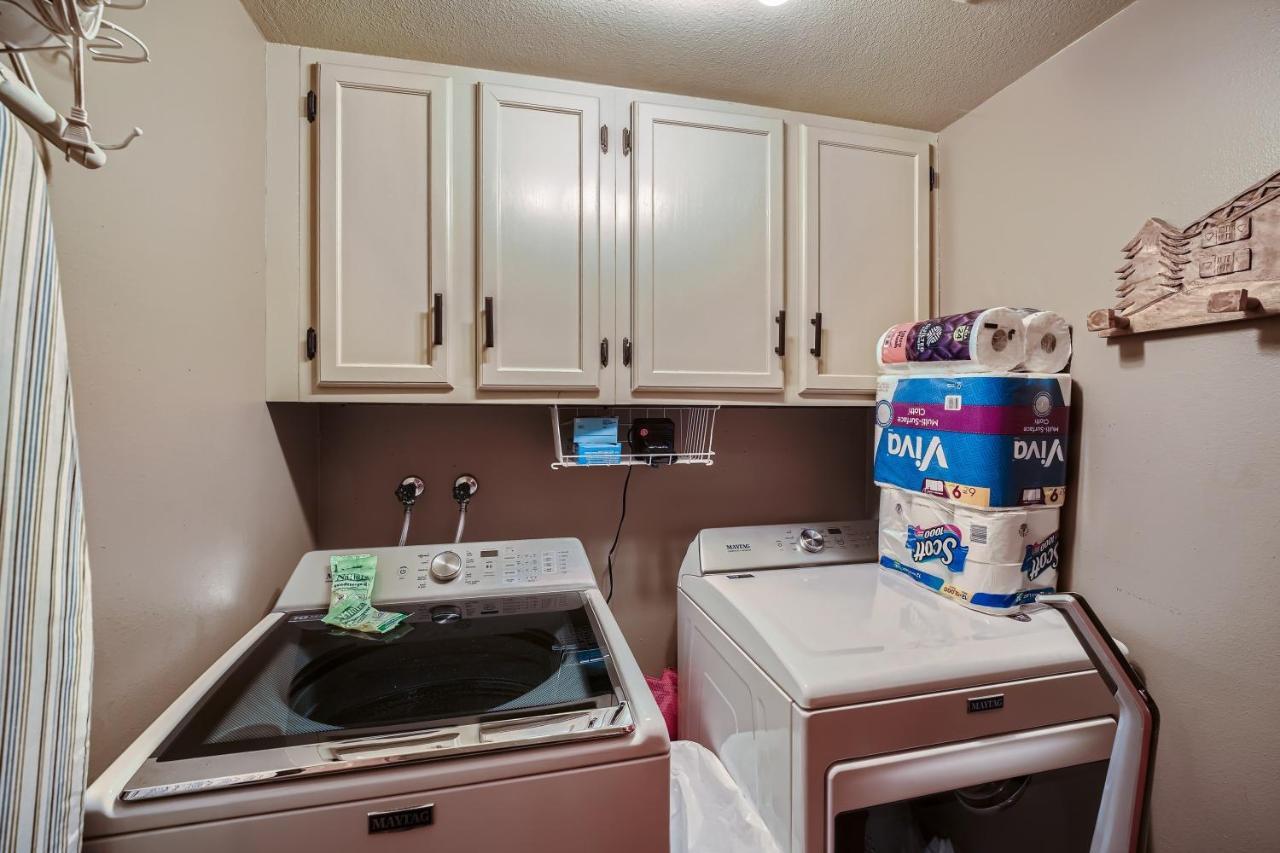 16 Riverbend Townhouse