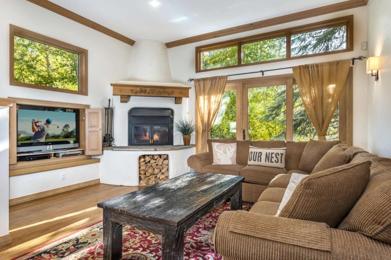 Meadow Dr 4879 #c Holiday home