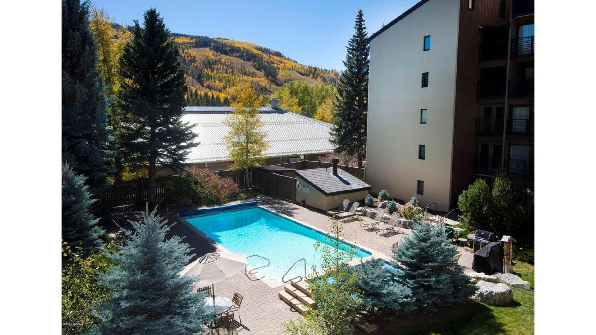 International Unit 207 Vail