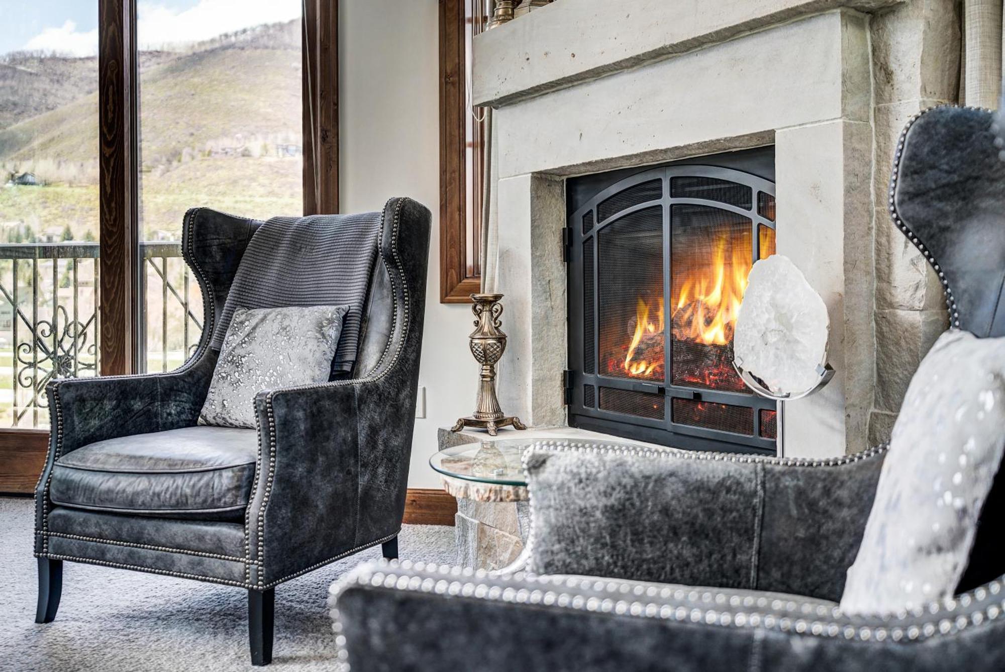2 Bedroom Ritz-carlton Chic Decor Valley Views Apartment