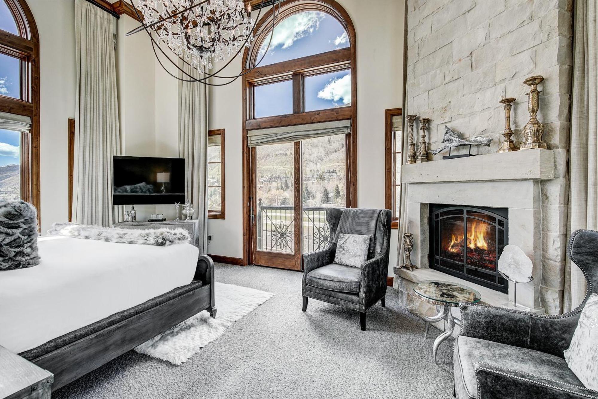 2 Bedroom Ritz-carlton Chic Decor Valley Views Apartment Vail