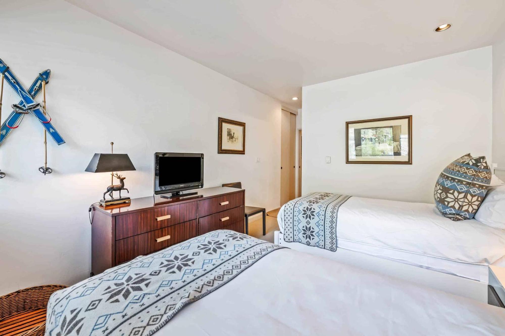Apartment At Lionshead 11 *