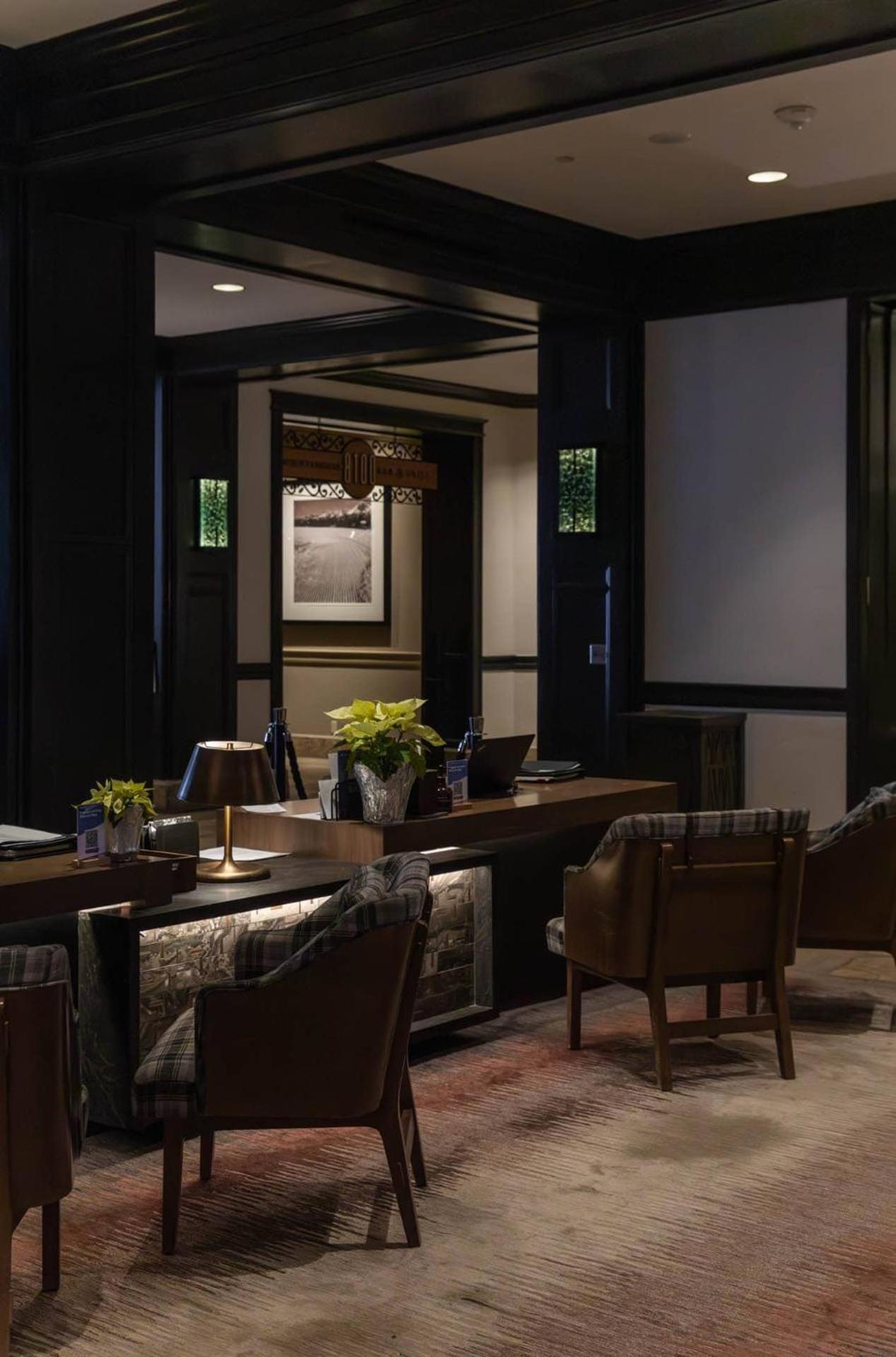 Altus 302 By East West Hospitality Apartment *