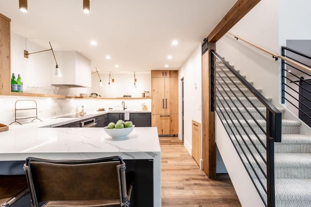 Luxury With Mountain View *