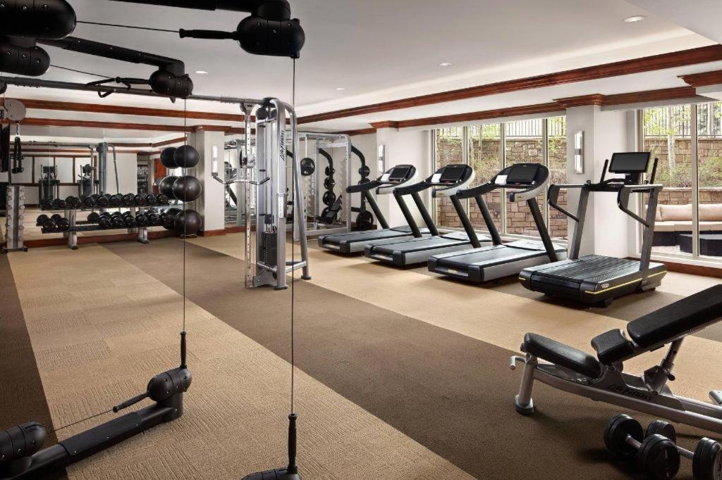 The Ritz-carlton Club, 5*