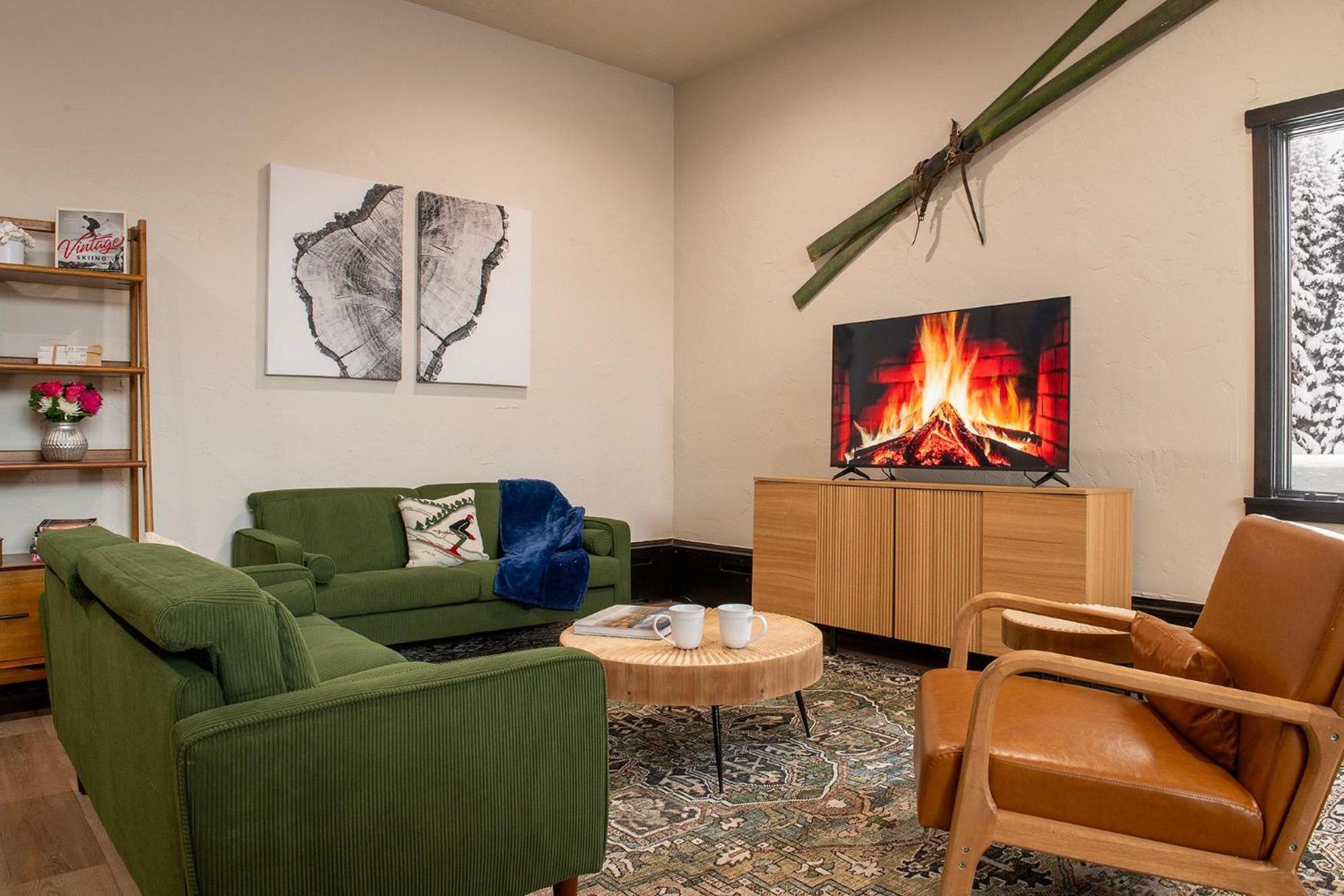 Lift House Lodge, Close To Gondola, Premium Holiday home
