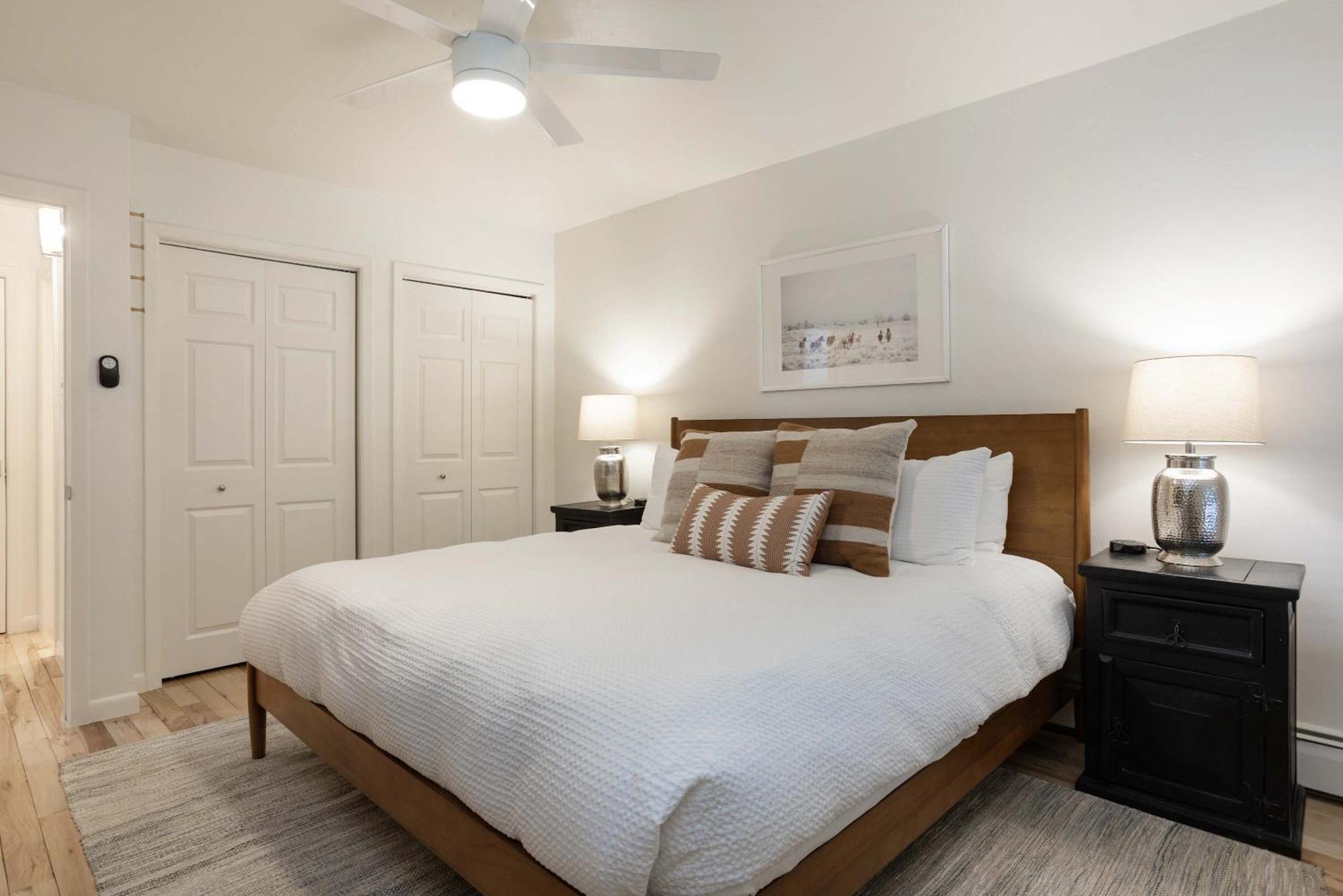 Cozy With Fireplace Close To Lifts Apartment