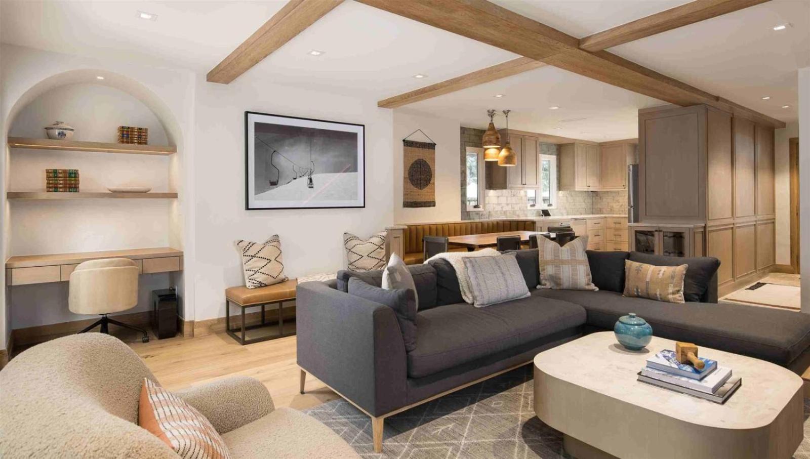 Village Luxury 4 Bedroom, Steps To Slopes! * Vail