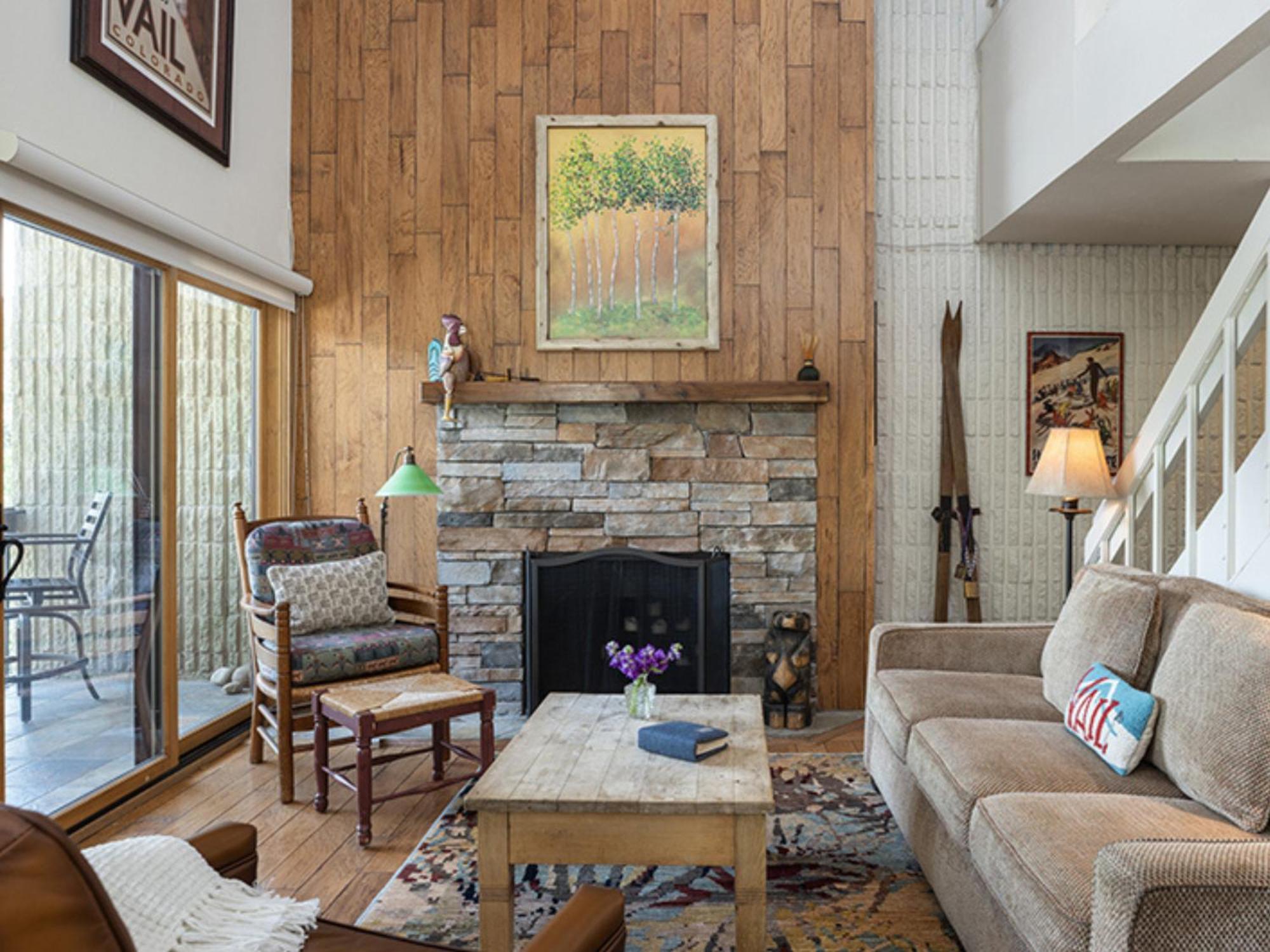 21 - Coraltree Collection Vail