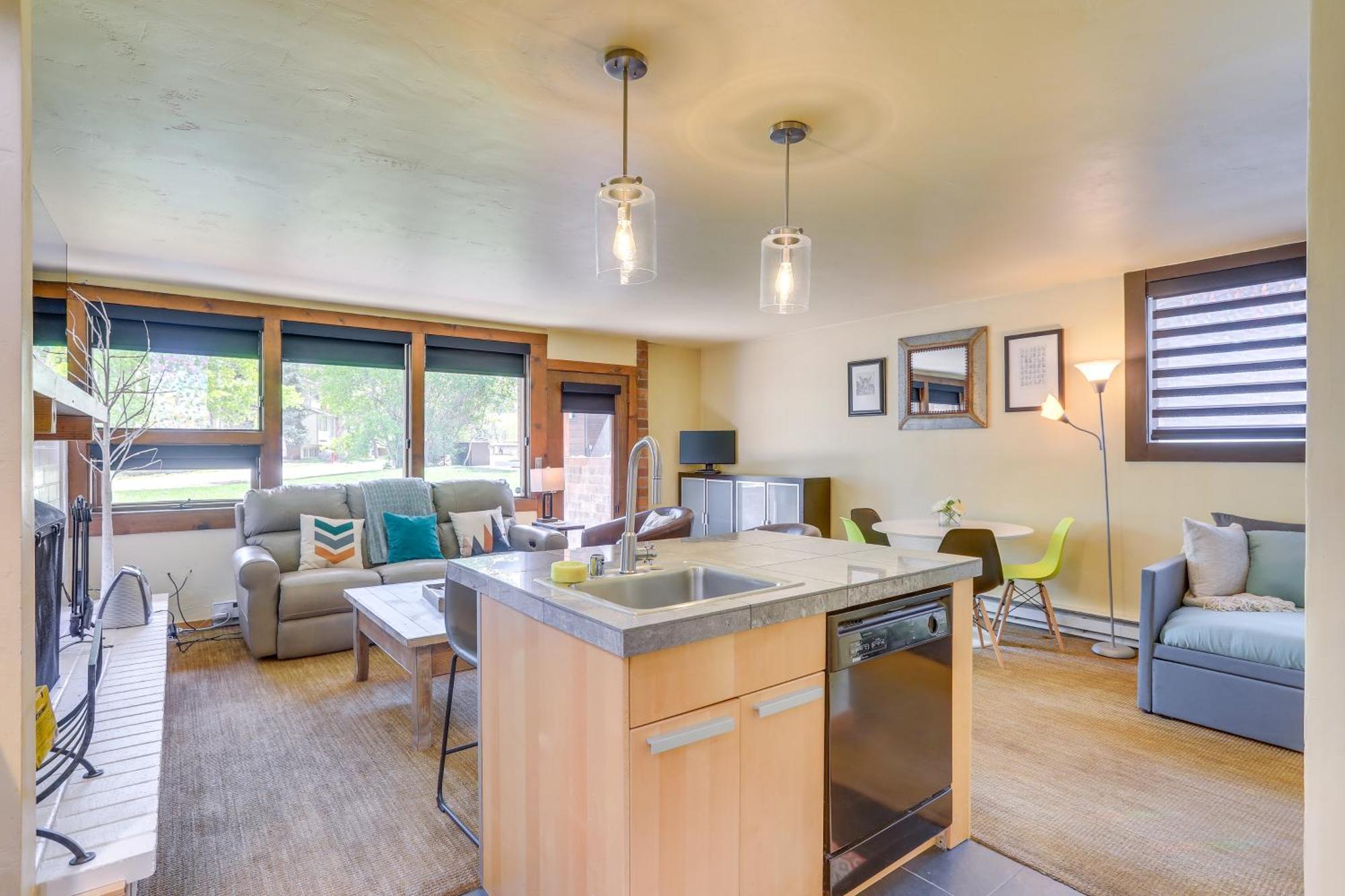 Apartment Eagle-vail Hideaway With Golf, Ski, And More!