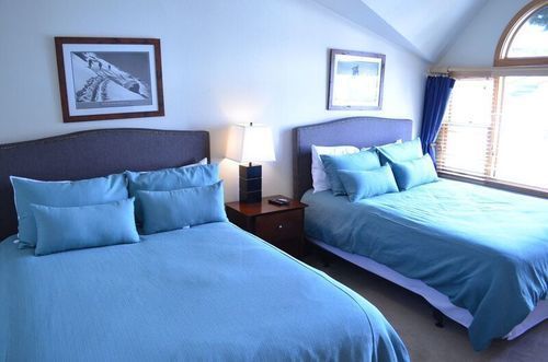 Aparthotel Center Place 3*